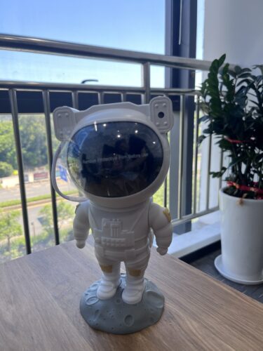 Astronaut Galaxy Projector for bedroom & kids’ room & a romantic date night photo review